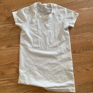 lululemon athletica White Short Sleeve Top